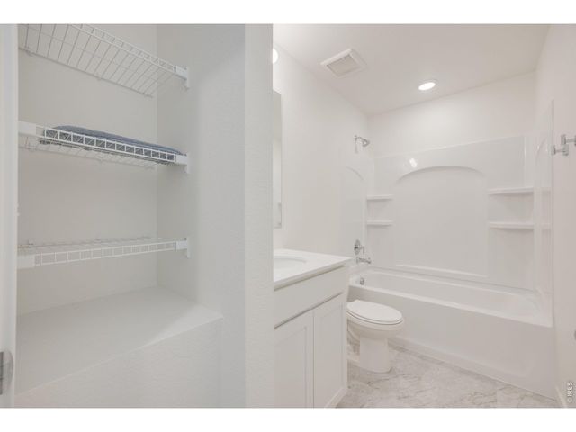 740 Ayrshire Rd, Johnstown, CO 80534