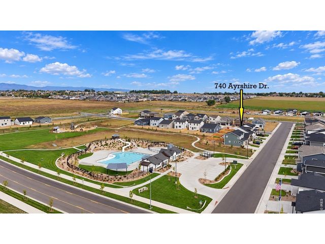 740 Ayrshire Rd, Johnstown, CO 80534