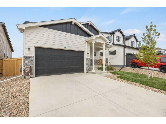740 Ayrshire Rd, Johnstown, CO 80534