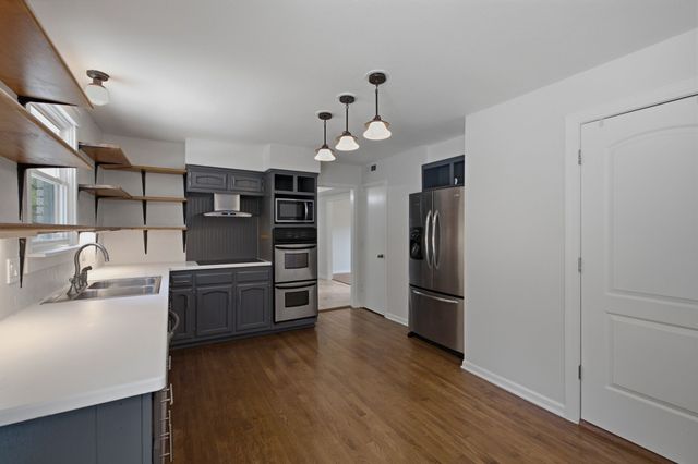 1303 General McArthur Dr, Brentwood, TN 37027