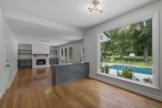 1303 General McArthur Dr, Brentwood, TN 37027