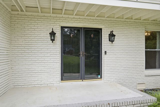 1303 General McArthur Dr, Brentwood, TN 37027
