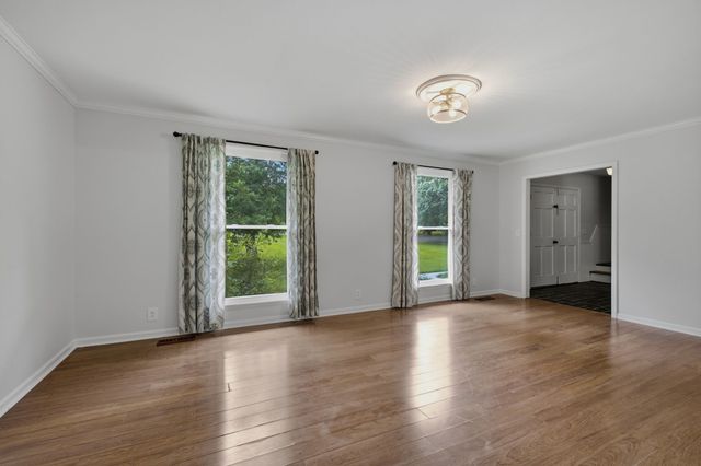 1303 General McArthur Dr, Brentwood, TN 37027