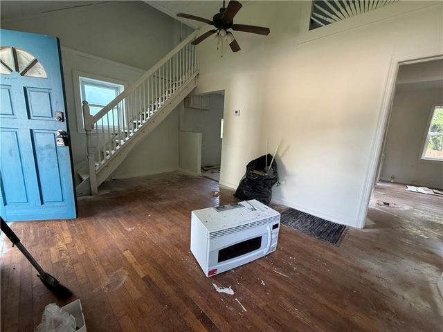 4423 Mission Road, Kansas City, KS 66103