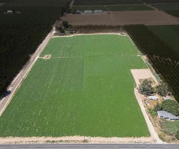 2617 Lincoln Blvd, Livingston, CA 95334