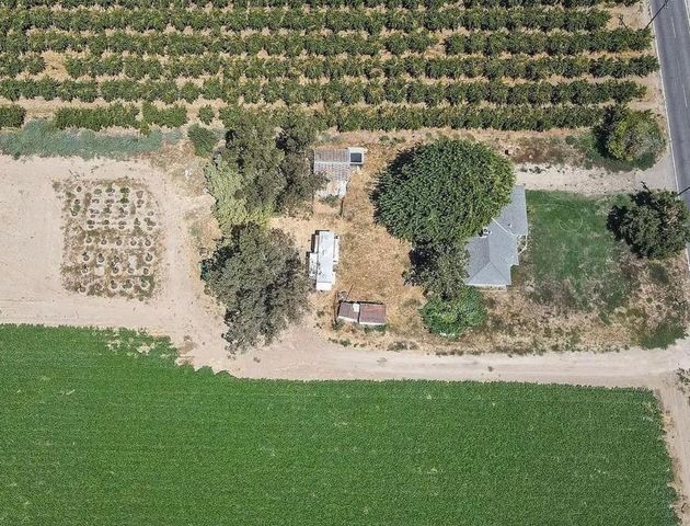 2617 Lincoln Blvd, Livingston, CA 95334