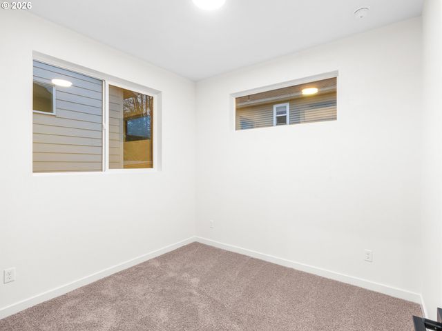 8350 N Bank St, Portland, OR 97203