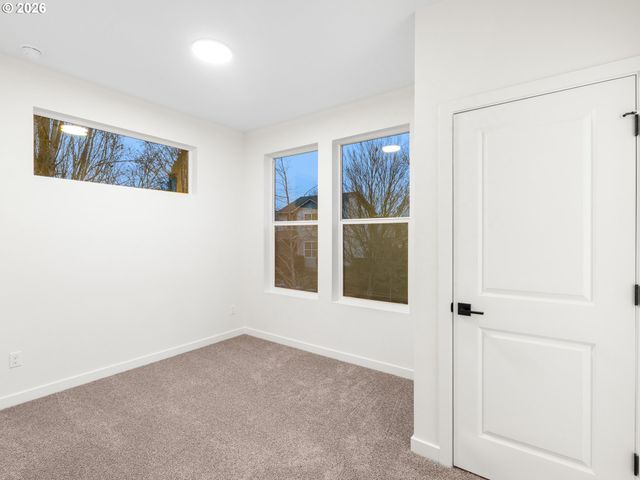 8350 N Bank St, Portland, OR 97203