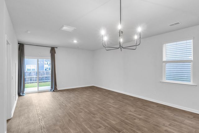 128 Sunray Lane, Summerville, SC 29486