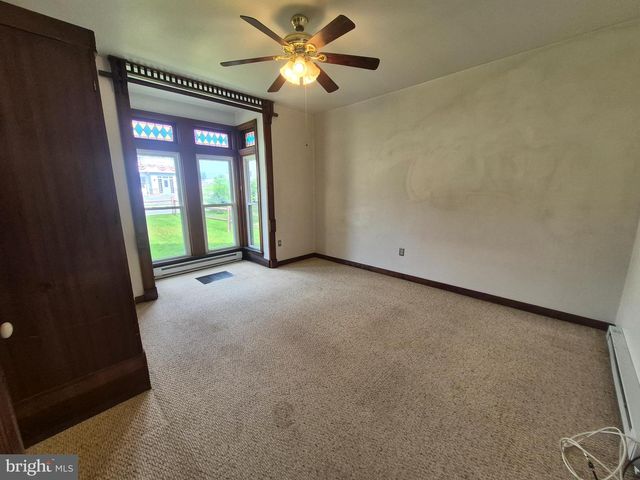 219 S SETON AVE, Emmitsburg, MD 21727