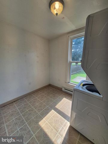 219 S SETON AVE, Emmitsburg, MD 21727