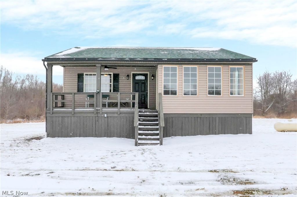 18010 Winterset Lane, Lore City, OH 43755