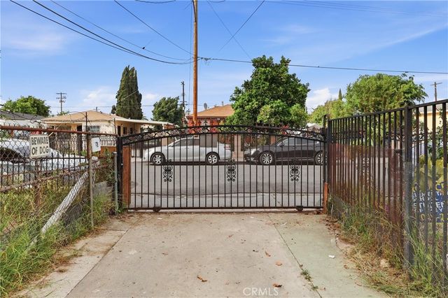 440 W Cherry, Compton, CA 90222