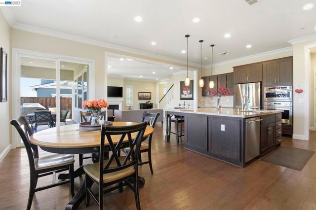 7151 Atlas Peak Dr, Dublin, CA 94568