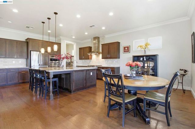 7151 Atlas Peak Dr, Dublin, CA 94568