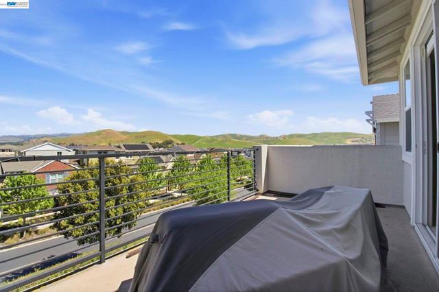 7151 Atlas Peak Dr, Dublin, CA 94568