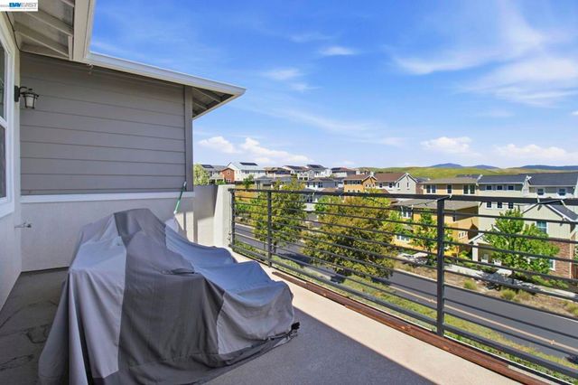 7151 Atlas Peak Dr, Dublin, CA 94568