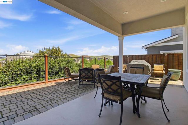 7151 Atlas Peak Dr, Dublin, CA 94568