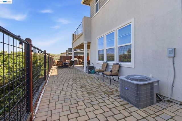 7151 Atlas Peak Dr, Dublin, CA 94568