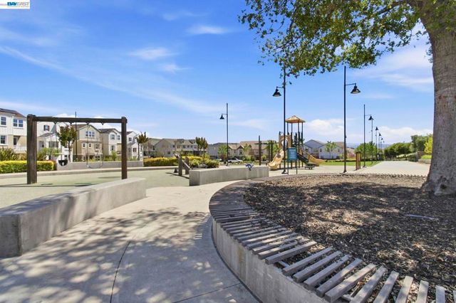 7151 Atlas Peak Dr, Dublin, CA 94568