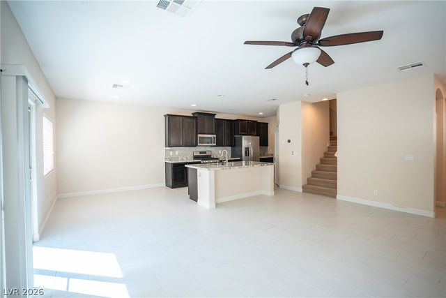 9419 Sparkling Wing Court, Las Vegas, NV 89148