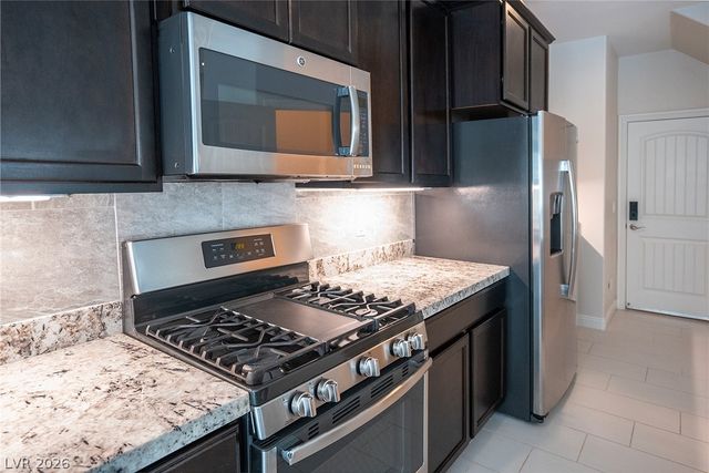 9419 Sparkling Wing Court, Las Vegas, NV 89148
