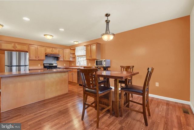 925 WOODRIDGE DR, Middletown, PA 17057
