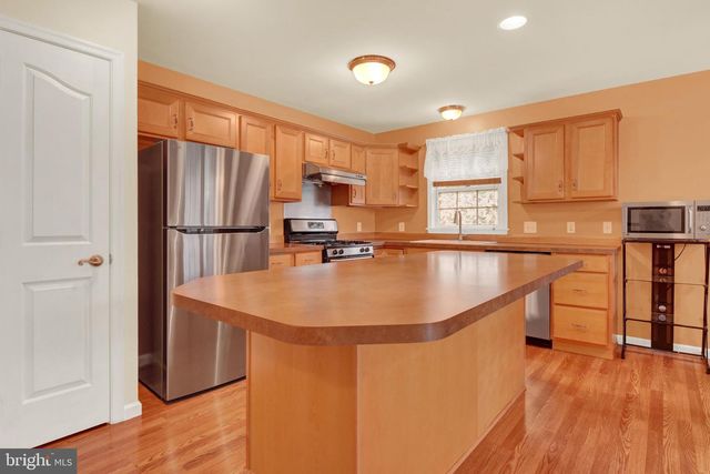 925 WOODRIDGE DR, Middletown, PA 17057