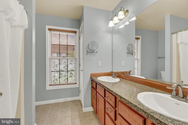 925 WOODRIDGE DR, Middletown, PA 17057