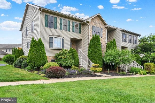 925 WOODRIDGE DR, Middletown, PA 17057