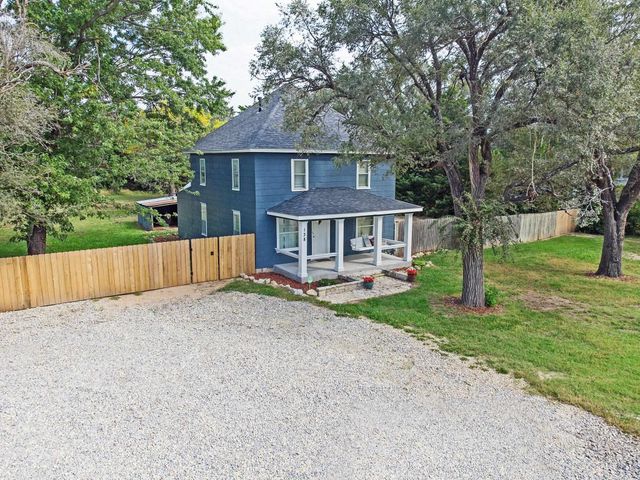 138 SW 100th St., Augusta, KS 67010