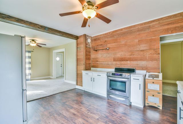138 SW 100th St., Augusta, KS 67010