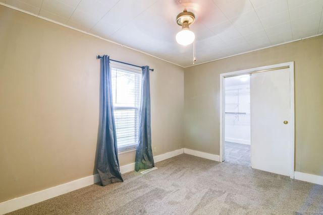138 SW 100th St., Augusta, KS 67010