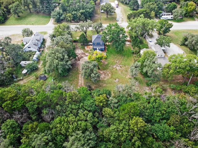 138 SW 100th St., Augusta, KS 67010