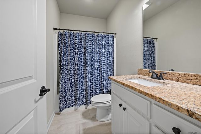 11427 Oak Run Dr, Geismar, LA 70734