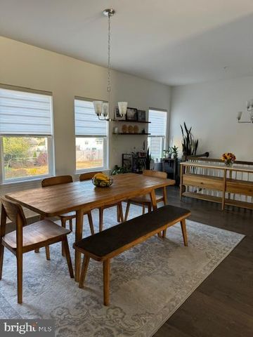 4785 HOGAN DR, Wilmington, DE 19808