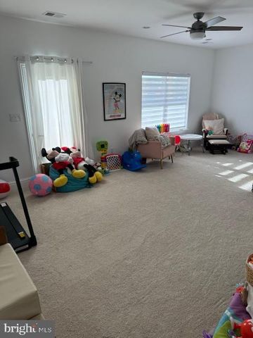 4785 HOGAN DR, Wilmington, DE 19808