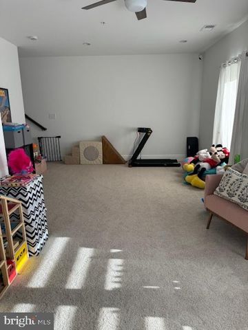 4785 HOGAN DR, Wilmington, DE 19808