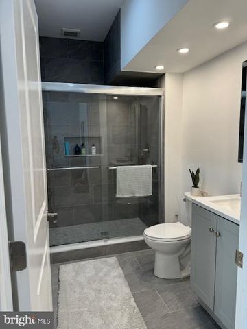 4785 HOGAN DR, Wilmington, DE 19808