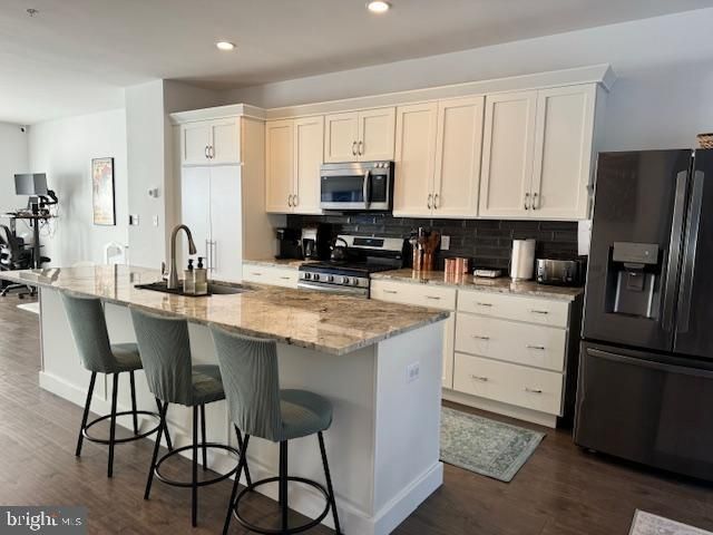 4785 HOGAN DR, Wilmington, DE 19808