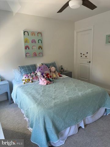 4785 HOGAN DR, Wilmington, DE 19808