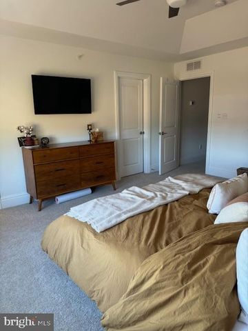 4785 HOGAN DR, Wilmington, DE 19808