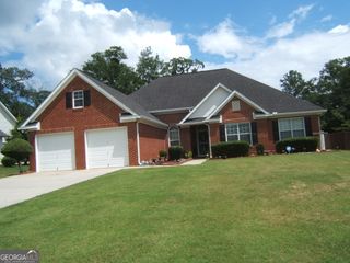 5388 Peachtree Landing Drive, Ellenwood, GA 30294