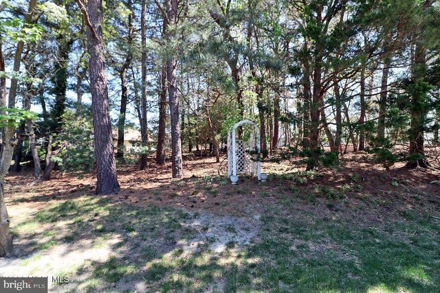 4B PORTSMOUTH ST, Whiting, NJ 08759