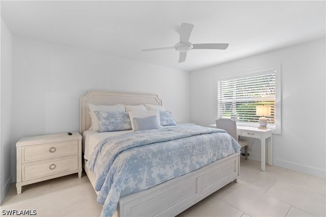 900 8th AVE S 105, Naples, FL 34102