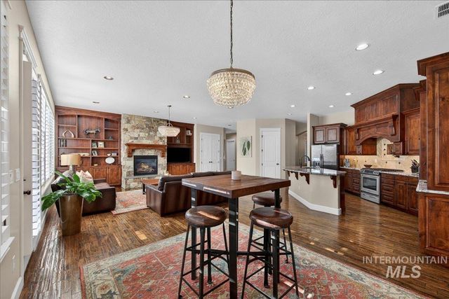 3494 S Sugar Loaf Pl, Eagle, ID 83616