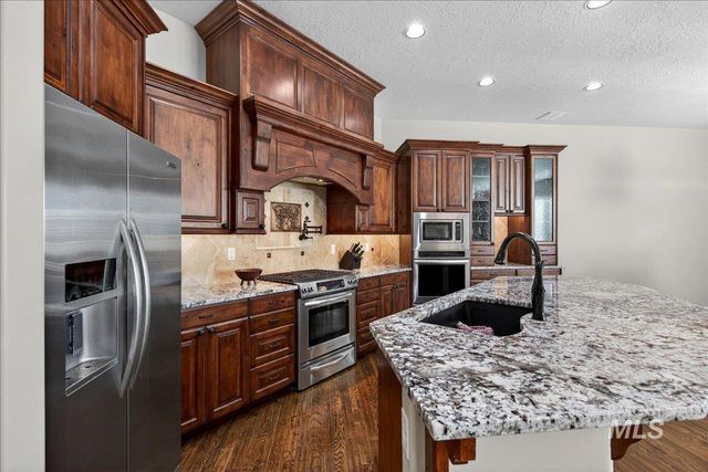 3494 S Sugar Loaf Pl, Eagle, ID 83616