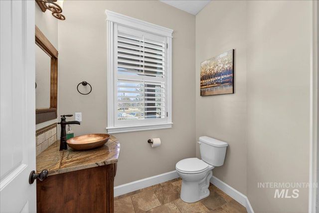 3494 S Sugar Loaf Pl, Eagle, ID 83616