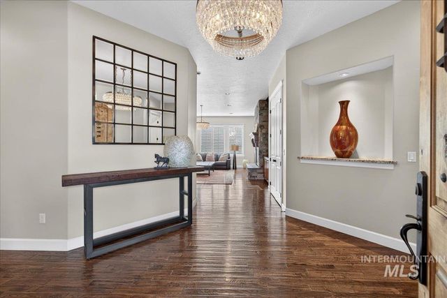 3494 S Sugar Loaf Pl, Eagle, ID 83616