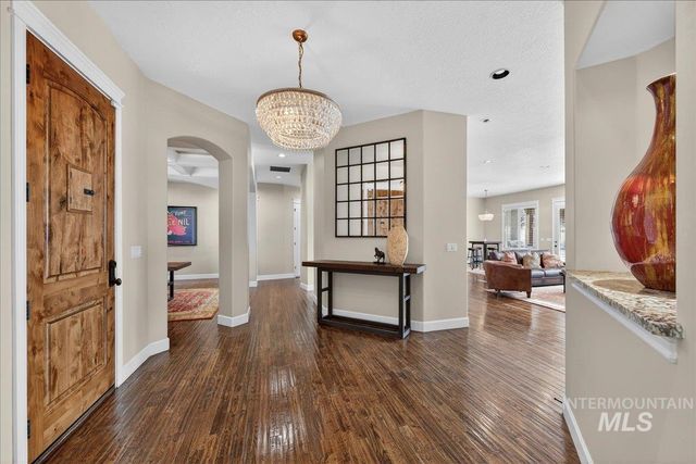 3494 S Sugar Loaf Pl, Eagle, ID 83616